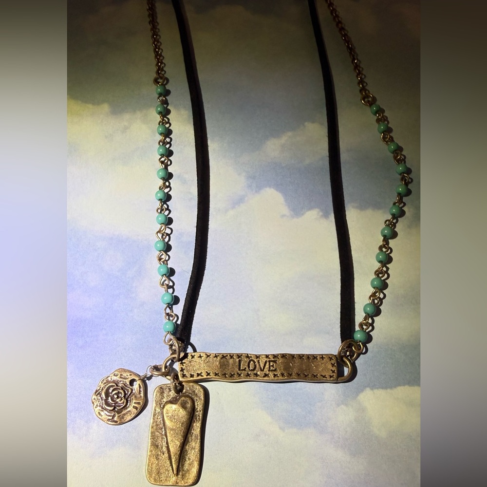 MIA Inspirations by Kim Min Sun Necklace Boho LOVE Heart Rose 🌺